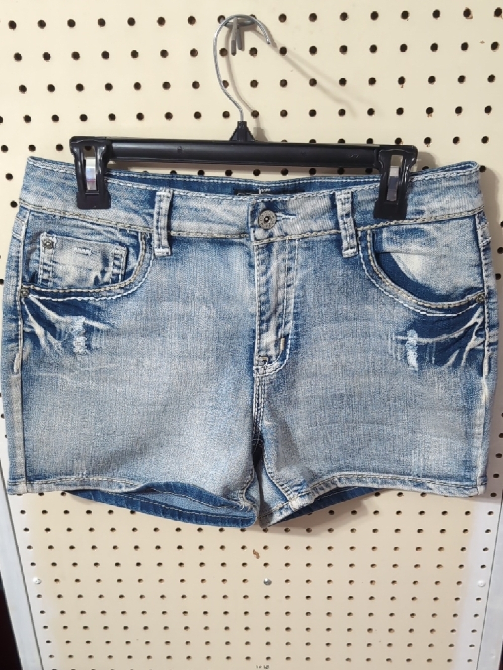 Mixed Shorts Bundle - Picture 7 of 9